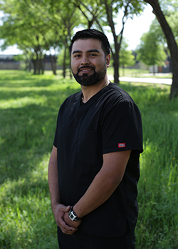 Dental laboratory technician Luis